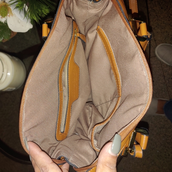 Purse - Picture 2 of 2